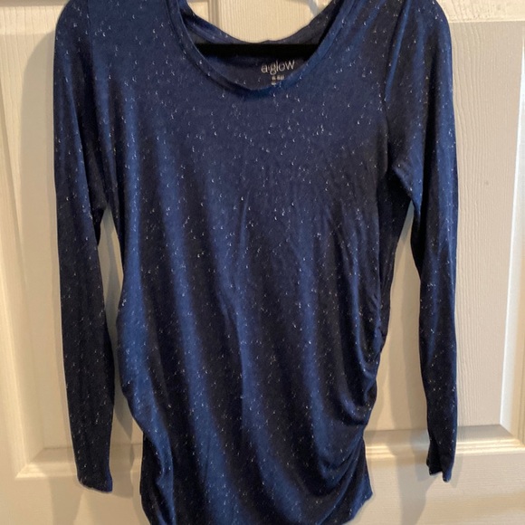 Other - Beautiful long sleeve maternity top